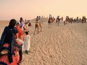 विलुप्त होता थार रेगिस्तान
