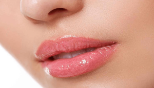 स्वस्थ होंठ/Healthy Lips