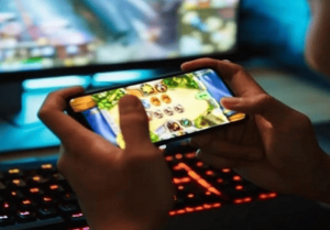 आनलाइन गेमिंग के प्रभाव/effects of online gaming