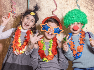 घर पर नववर्ष पार्टी/New Year party at home