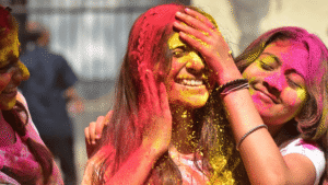 होली के रंगों से परे/Beyond the colours of Holi